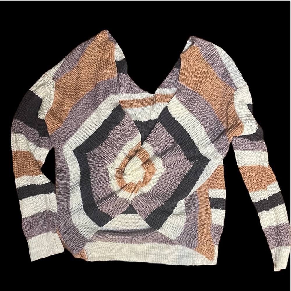 Super cute colorful sweater can be worn 2 ways! ❤️❤️